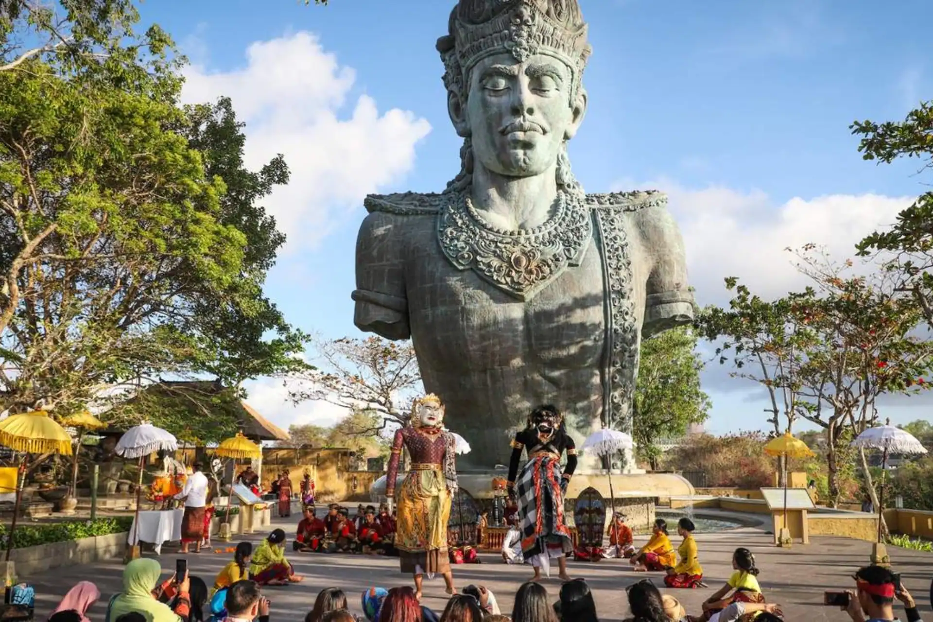 Garuda Visnu Kencsana Kulturális Park